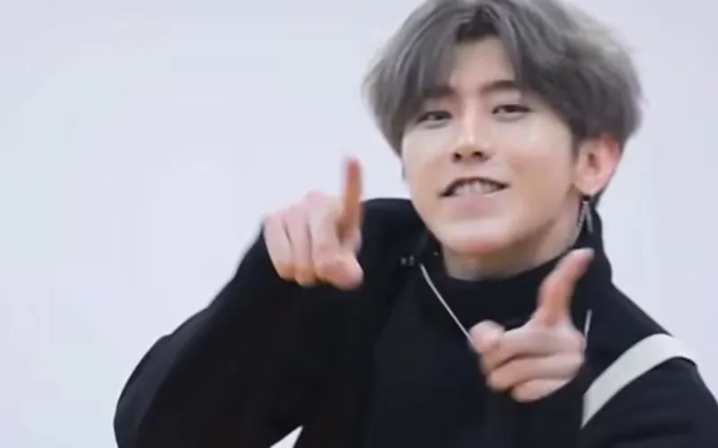 Логотип мода